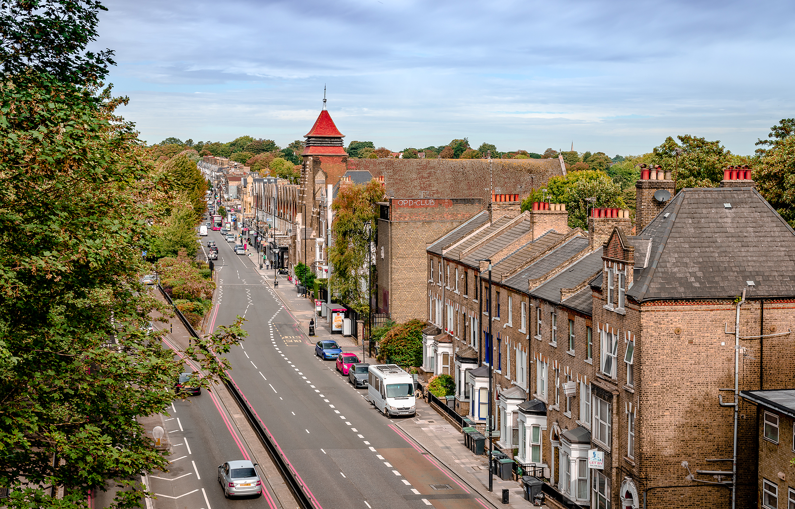 estate agent islington - View of the A1 aka Archway Rd in Highgate